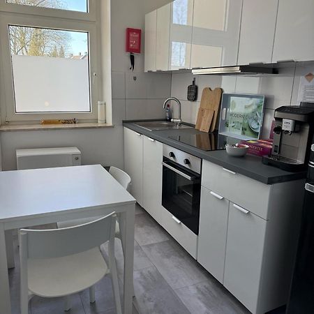 Freshly Renovated City Apartments Essen Kitchen Wifi Near Duesseldorf Airport Экстерьер фото